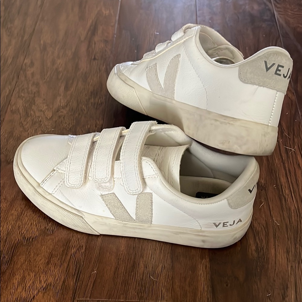 Veja Recife Sneakers - White/Natural